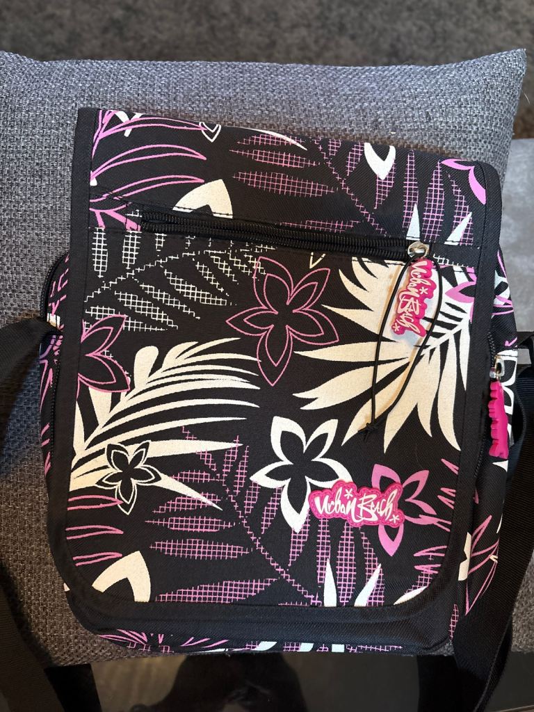Urban beach brand-new bag