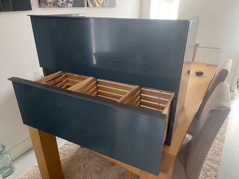 Bathroom unit 