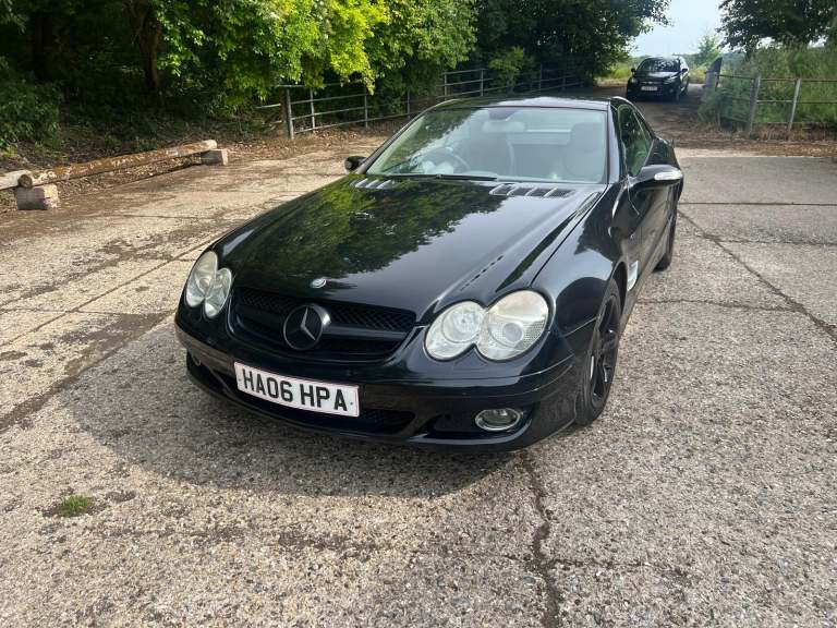 Mercedes Benz SL 350 2006 Beautiful Condition - Walk Around Video