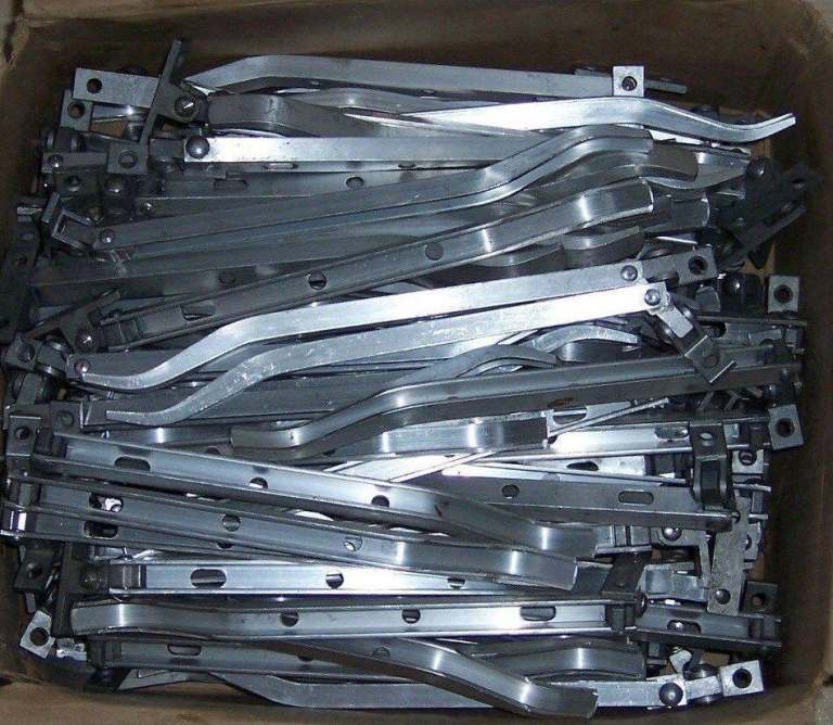 BULK LOT OF 100 ALLOY WINDOW STAYS AND 200 PINS / LATCHES. READ DESCRIPTION 