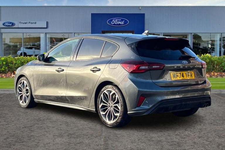 2024 Ford Focus ST-LINE X | Heated Seats/Wheel | B+O Audio | Sync 4 Touchscreen Navigation  Hatch...