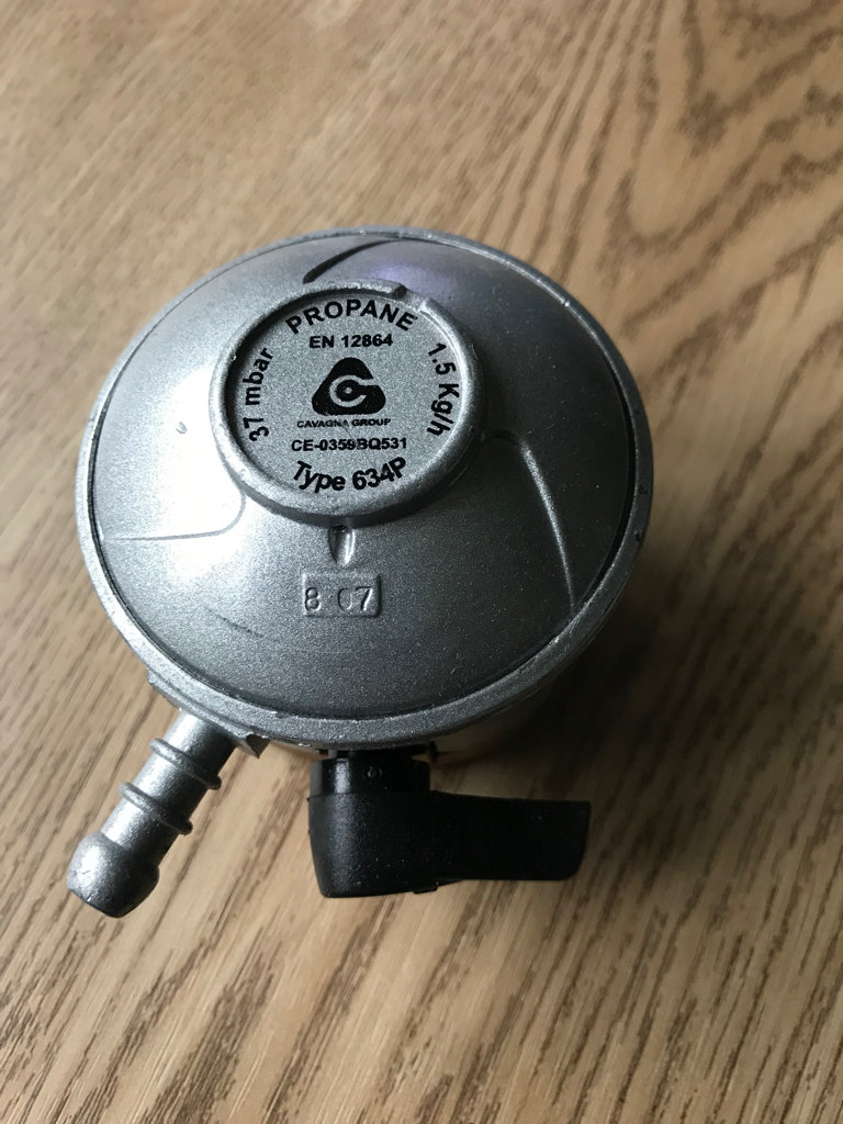 Gas regulator propane 37 mbar brand new