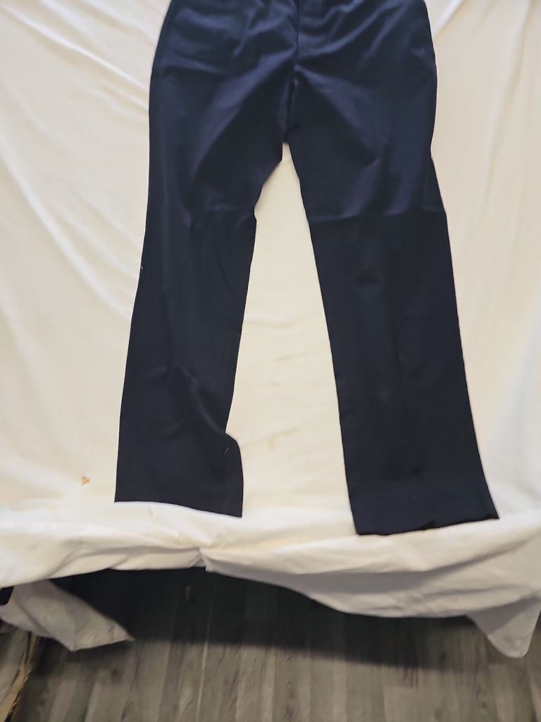 Amazon Essentials Men's Navy Blue Flat-Front Chino Trousers 36 32 C471