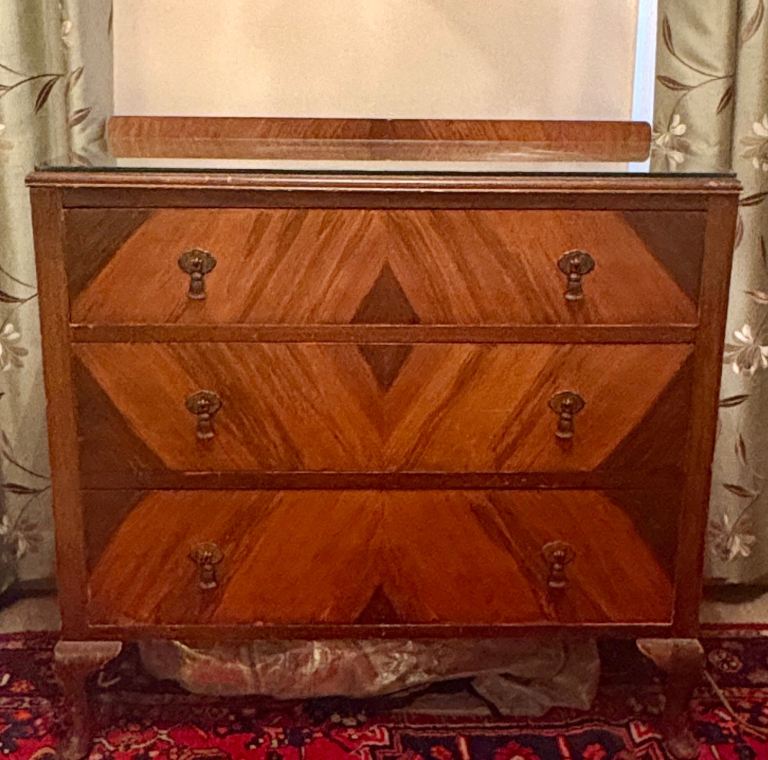 Vintage Art Deco wooden chest of drawers 