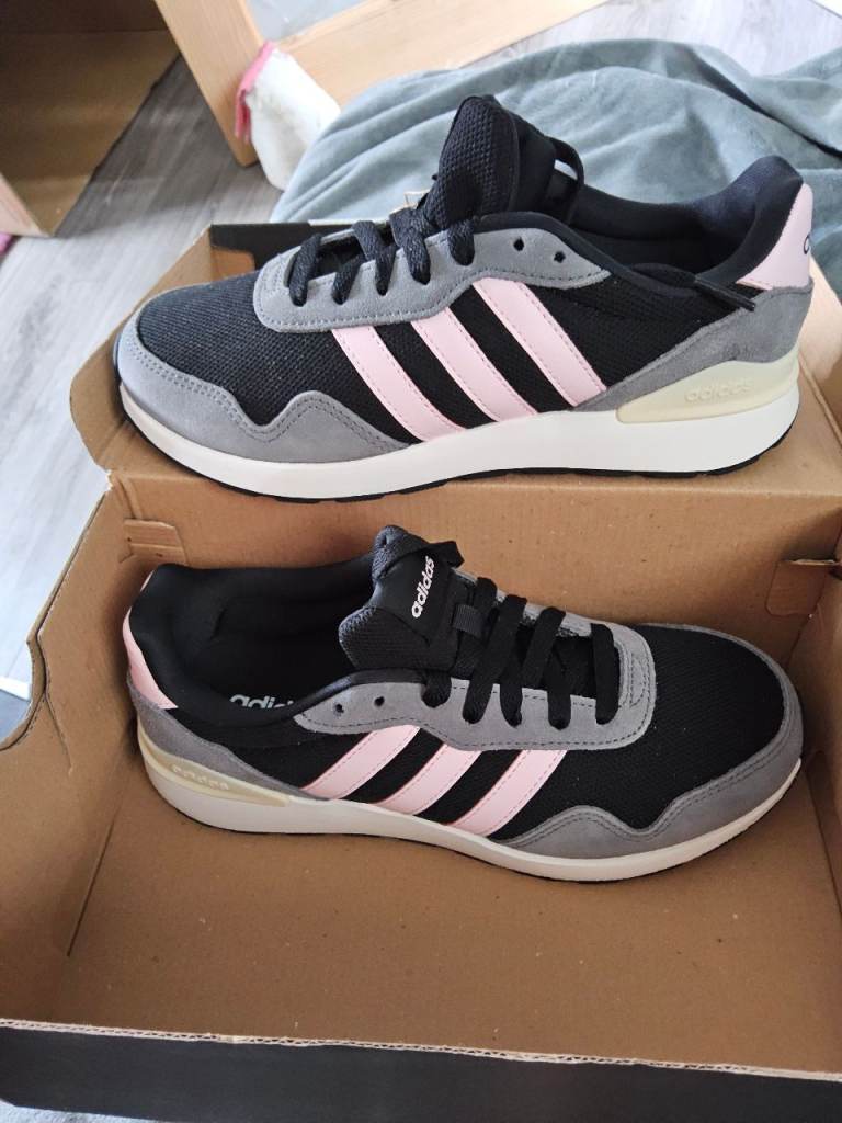Adidas womens trainers size 5