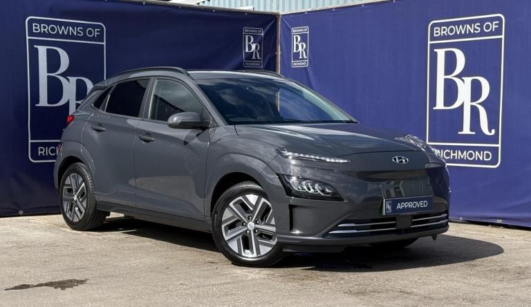 2023 Hyundai KONA 39kWh Premium SUV 5dr Electric Auto (10.5kW Charger) (136 ps) SUV Electric Auto...