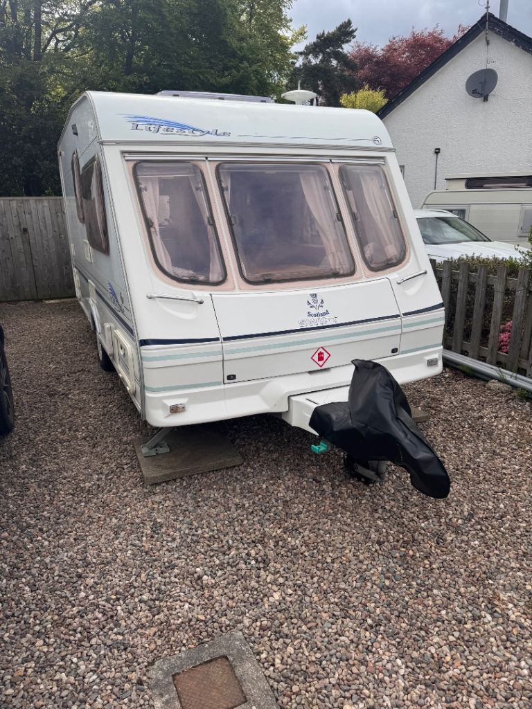 2004 Swift lifestyle 450 2 berth
