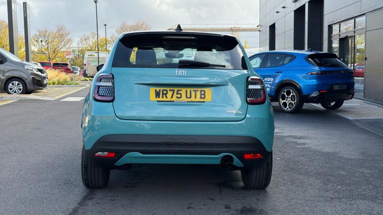 2025 Fiat 600 1.2 MHEV SUV 5dr Petrol Hybrid e-DCT Euro 6 (s/s) (100 ps) SUV Hybrid Automatic