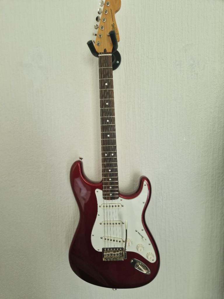 GUITAR AND AMP