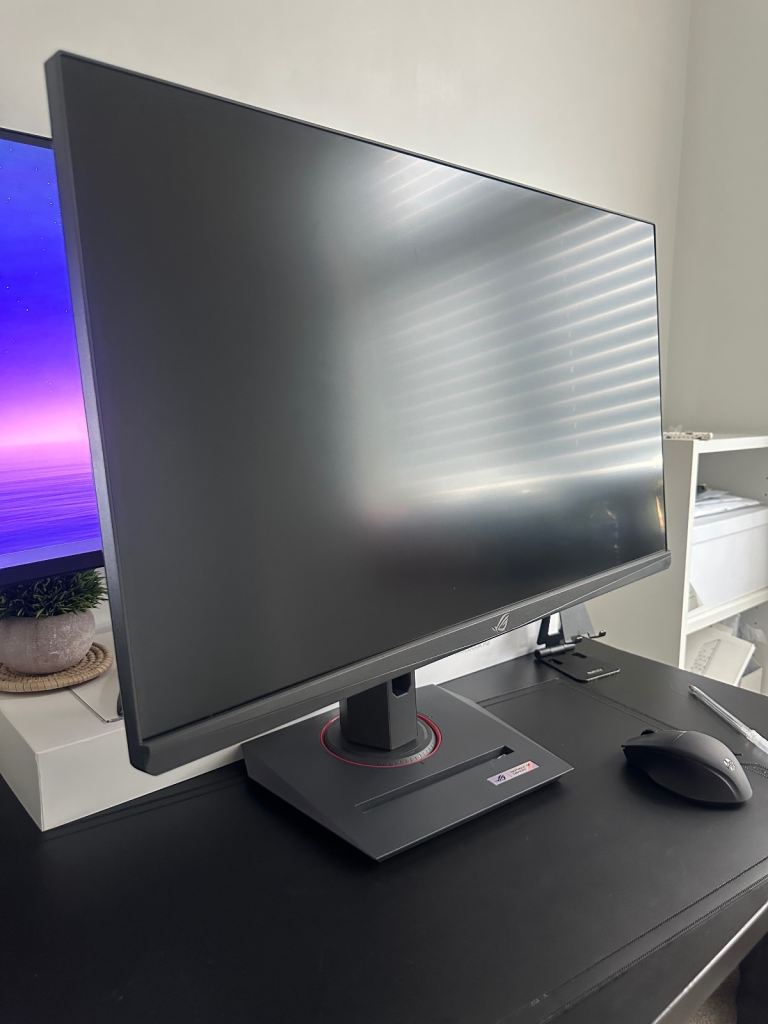 ASUS XG27UCS Republic of Gamers-  4K HDR Gaming Monitor- Almost brand new 