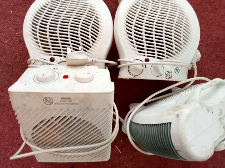 4 Portable electric fan heater 3 setting. Pick up Bolton £7.50 each