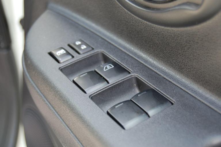 NISSAN MICRA MARCH White Auto Petrol 2010