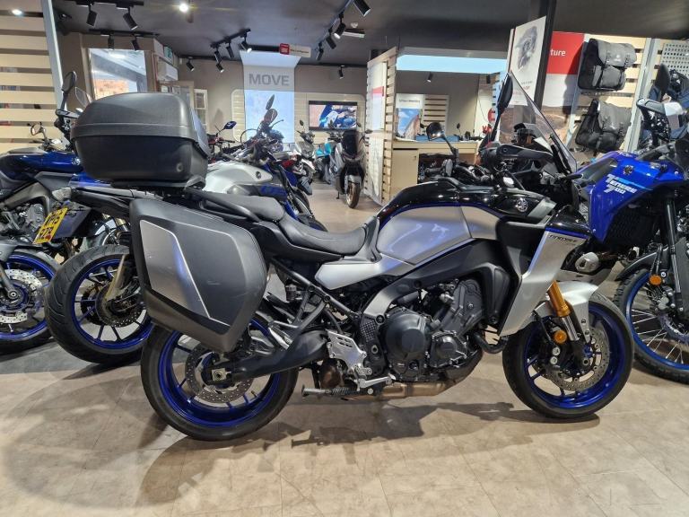 YAMAHA TRACER GT+ IN SILVER