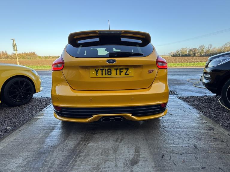 FORD FOCUS 2.0 TDCi ST-3 Yellow Auto Diesel 2018
