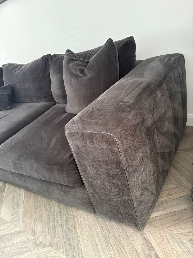 Corner couch/sofa