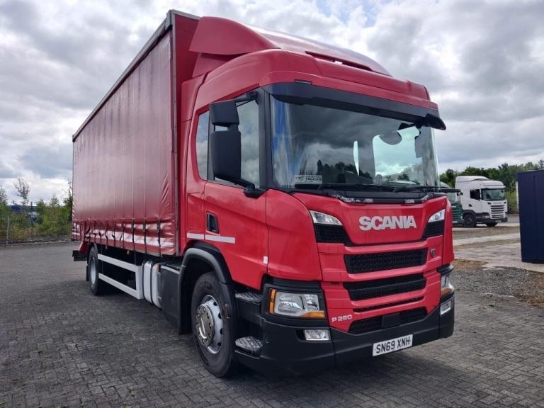 2019 Scania P280 comfort cab, 4X2 with 27 ½ ft curtainsider body
