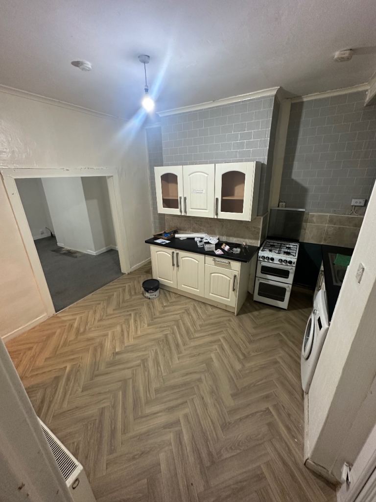 2 Bedroom house available to rent in Oldham OL41LG Lovely house in lovely quiet street DSS Welcome 