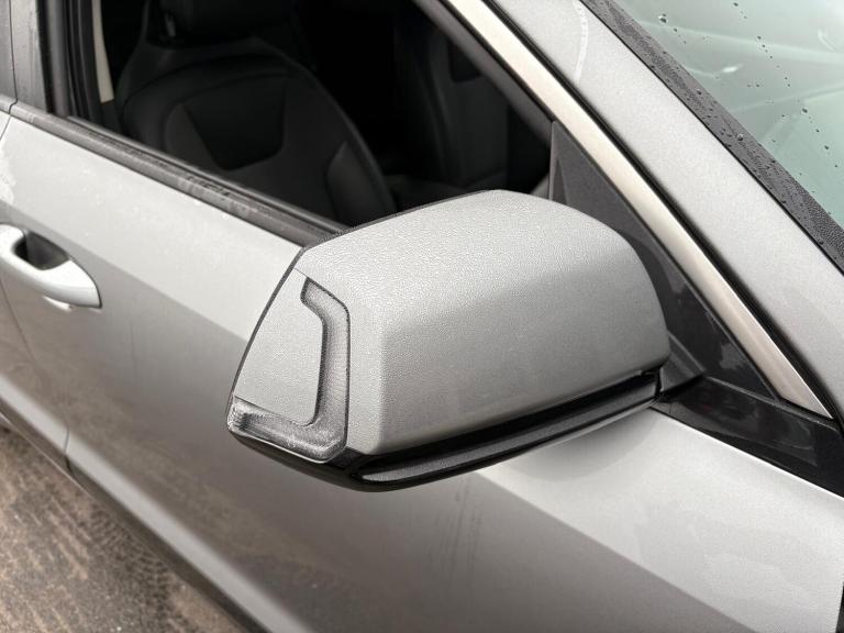 2024 Kia Niro 1.6 GDi 127 Hybrid 3 5dr DCT ESTATE PETROL/ELECTRIC Automatic