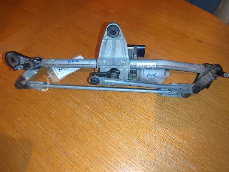 Audi a3 2013 wiper arm 