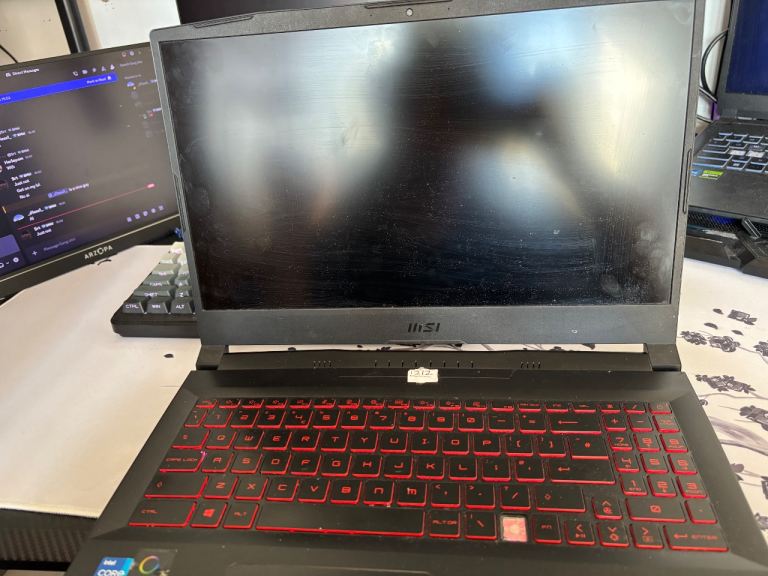 MSI GAMING LAPTOP RTX 3060 CORE i7