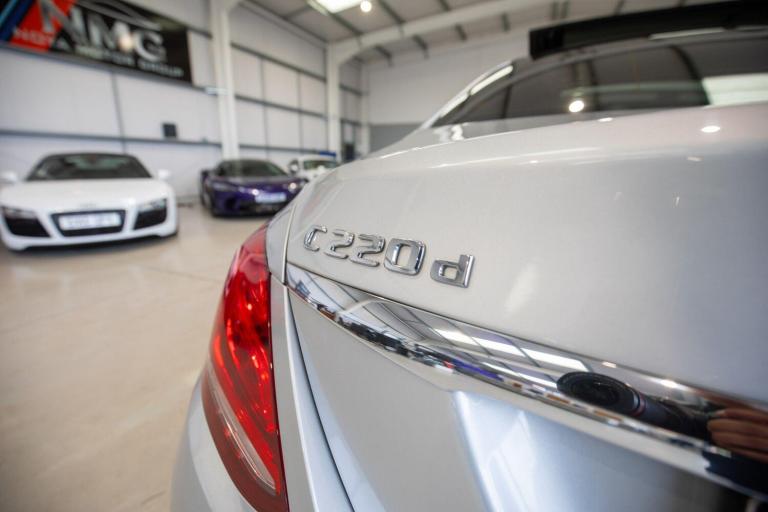 2017 Mercedes-Benz C Class C220d 4Matic AMG Line Premium Plus 4dr Auto SALOON DIESEL Automatic