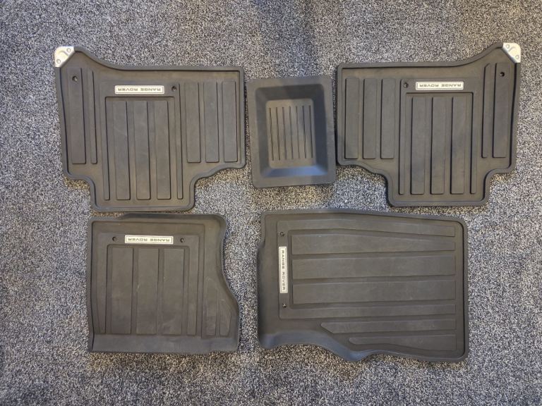 Range Rover Genuine rubber mats