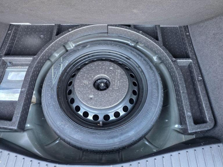 2016 Ford C-Max 1.6 Ti-VCT Zetec Euro 6 5dr MPV Petrol Manual