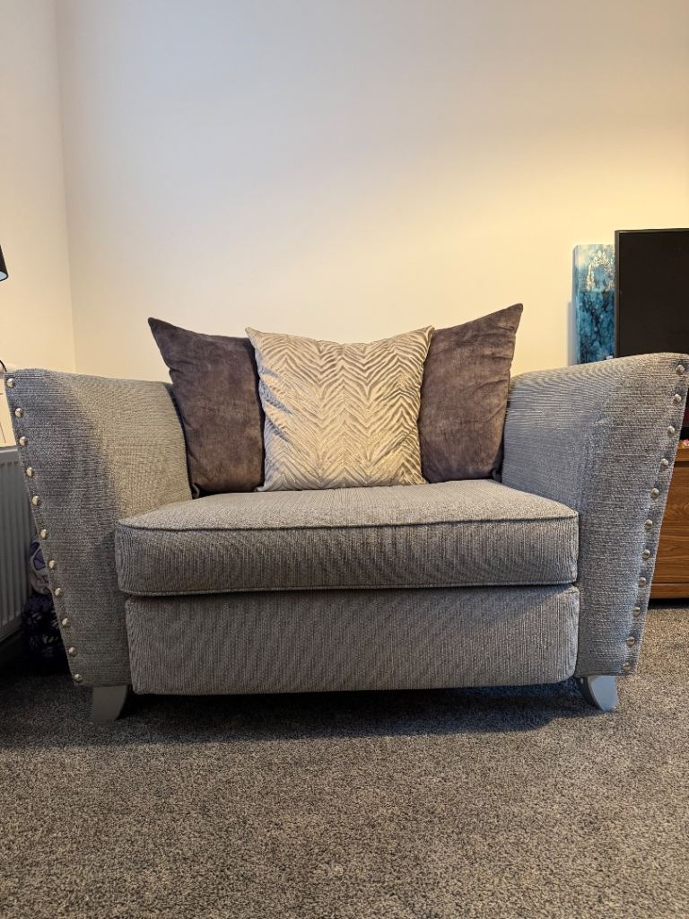 Cuddle chair - great condition 