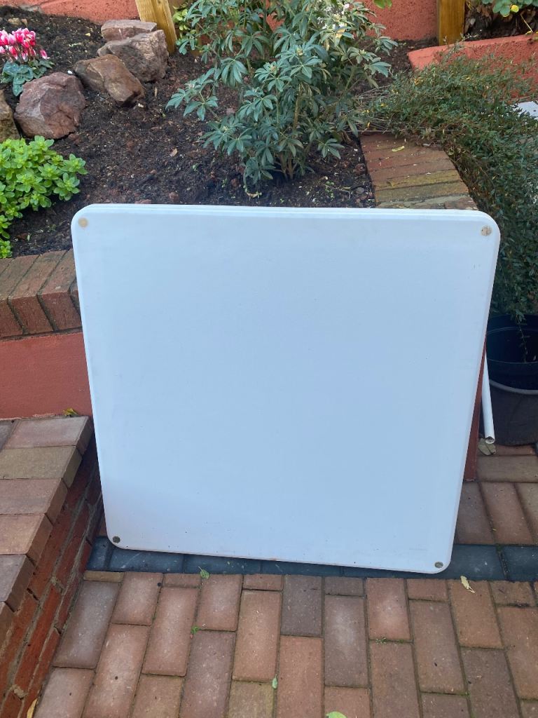 Plastic Table with folding legs 