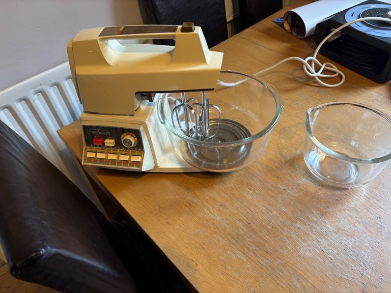 Rare Vintage mixer centre