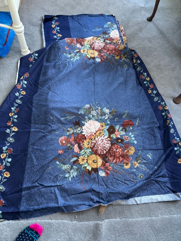 Curtain material approx 20m 