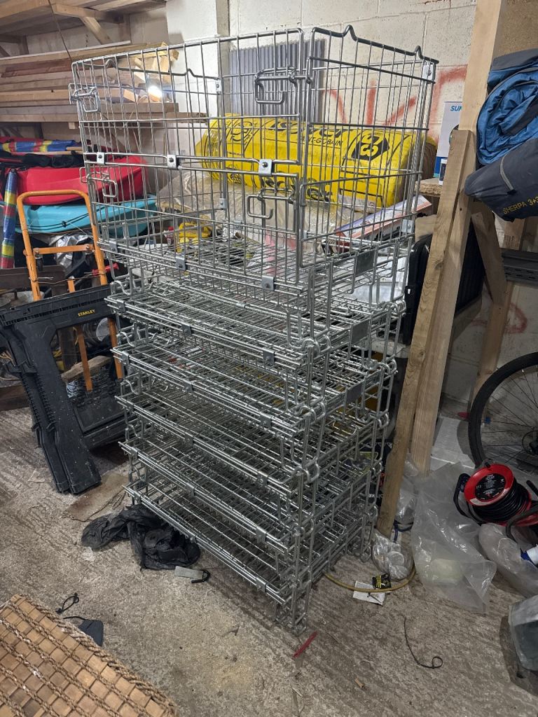 Cages can be used as dog cages?