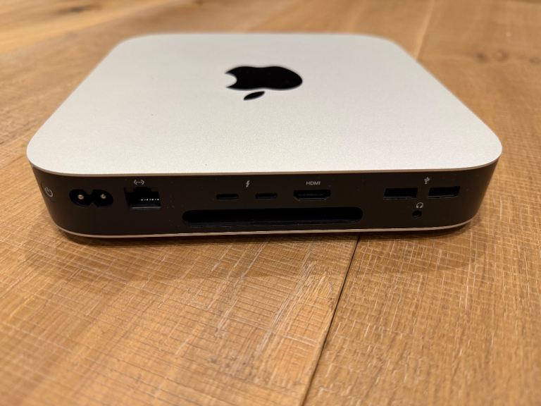 Mac mini M2 