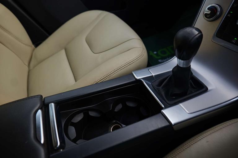 2016 Volvo XC60 2.4 XC60 SE Luxury Nav D5 AWD 4WD 5dr SUV Diesel Manual