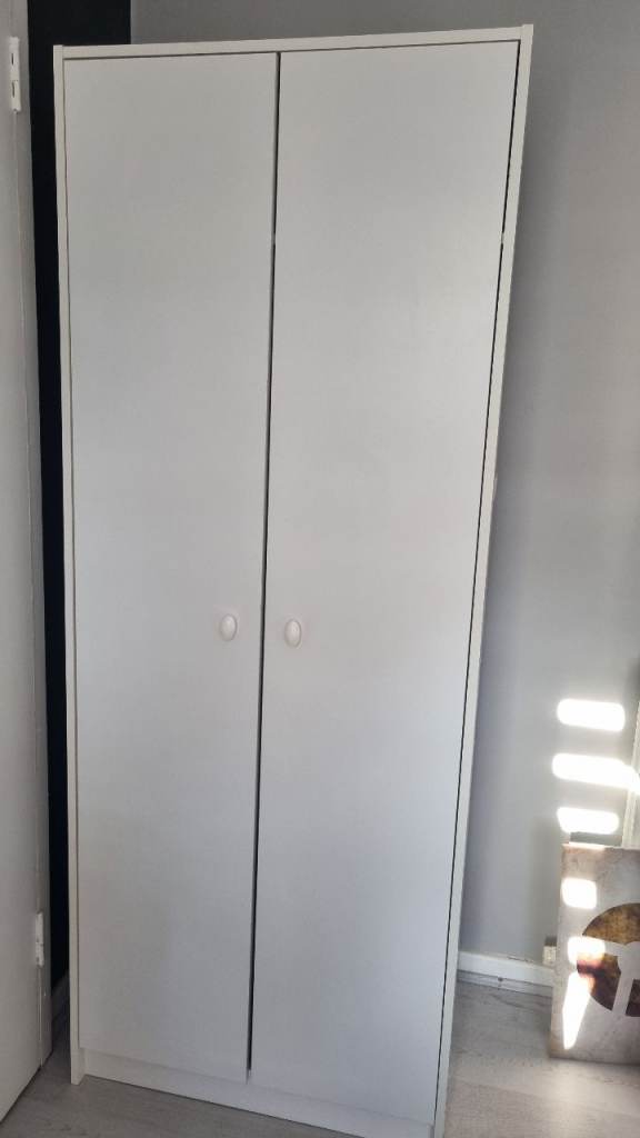 Free wardrobe