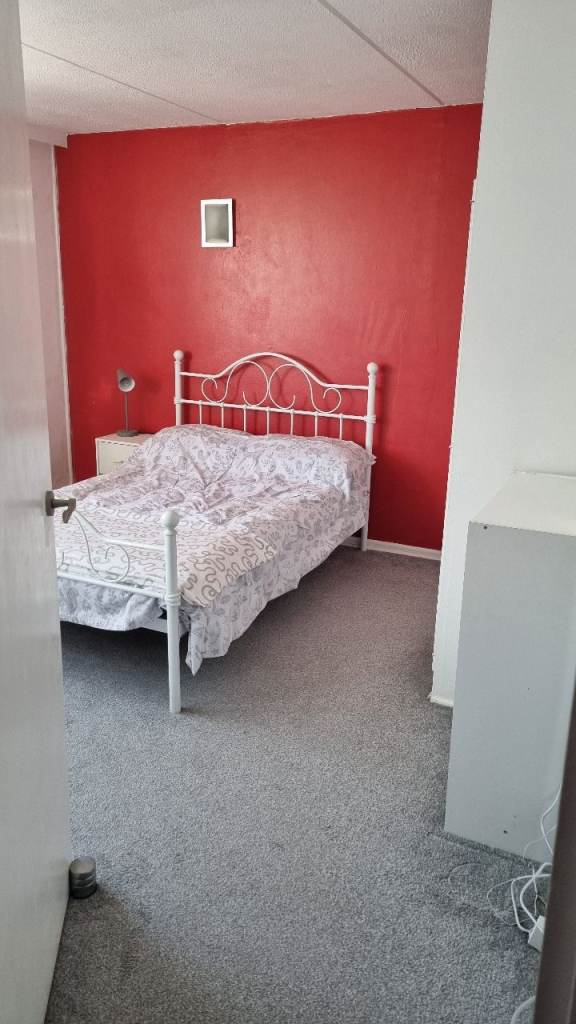Large Furnished Double Room to Rent