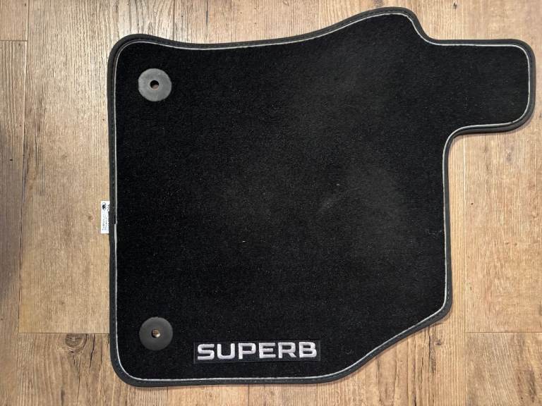 Skoda Superb (Premium Skoda car mats)