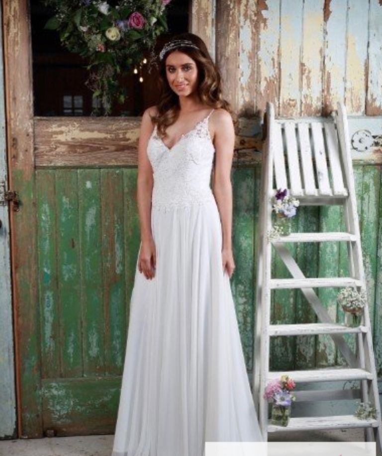 Amanda Wyatt Amelie wedding dress