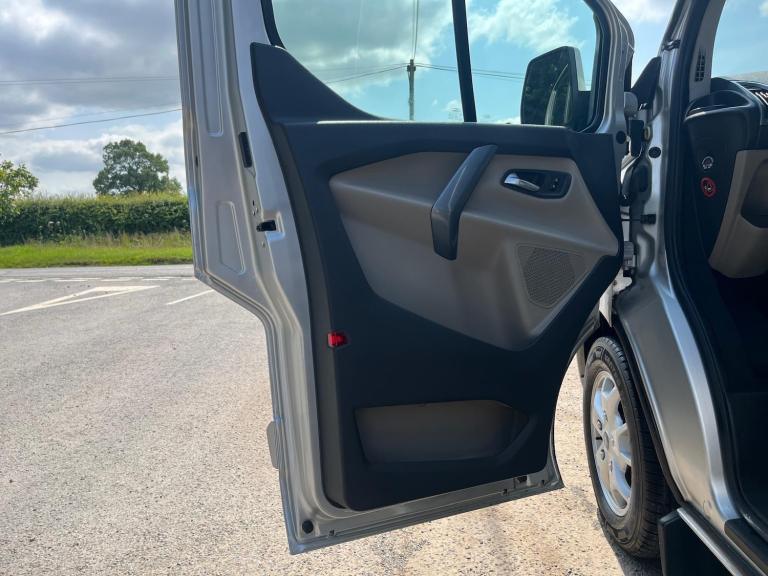 Ford Tourneo Custom 2.2 TDCi 155ps 8 Seater Limited 65,000 Miles Minibus No Vat