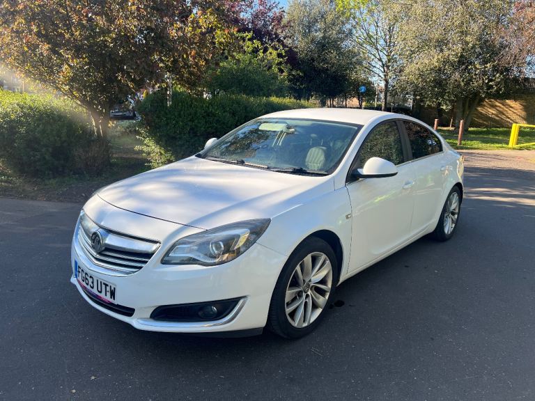 Vauxhall, INSIGNIA, Hatchback, 2013, Manual, 1796 (cc), 5 doors