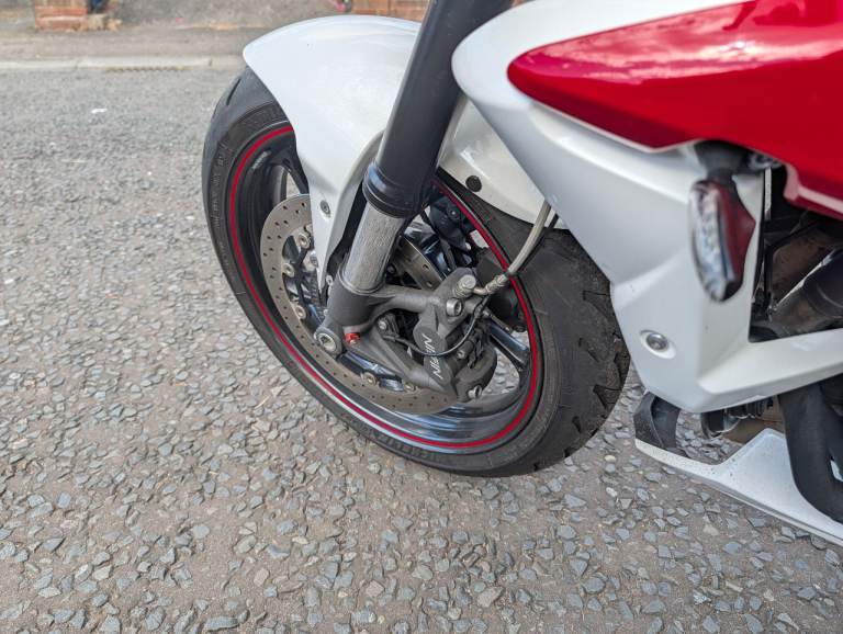 Triumph, STREET, 2014, 675 (cc)