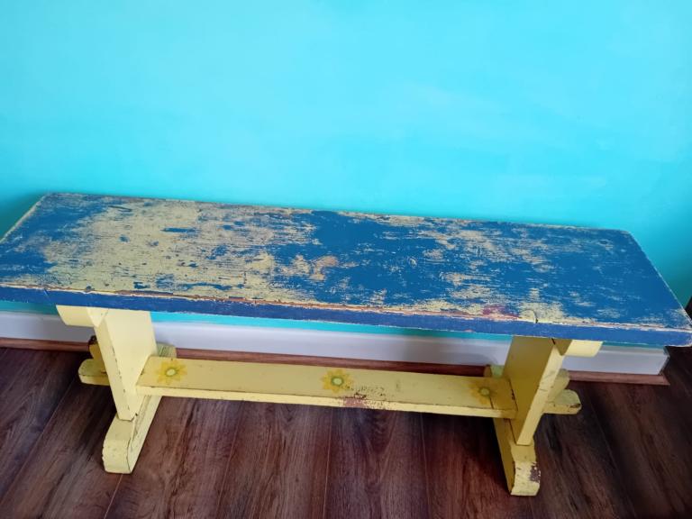 FREE solid wooden attractive bench 