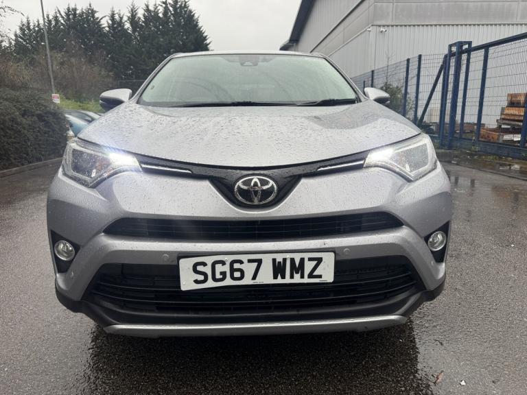 TOYOTA RAV4 2.0 D-4D Business Edition 2017