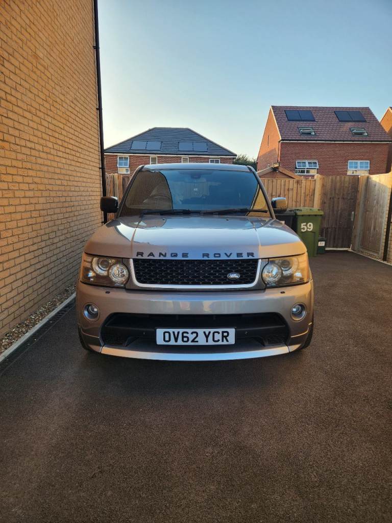 Land Rover, RANGE ROVER SPORT RED Edition, 2012, Semi-Auto, 2993 (cc), 5 doors