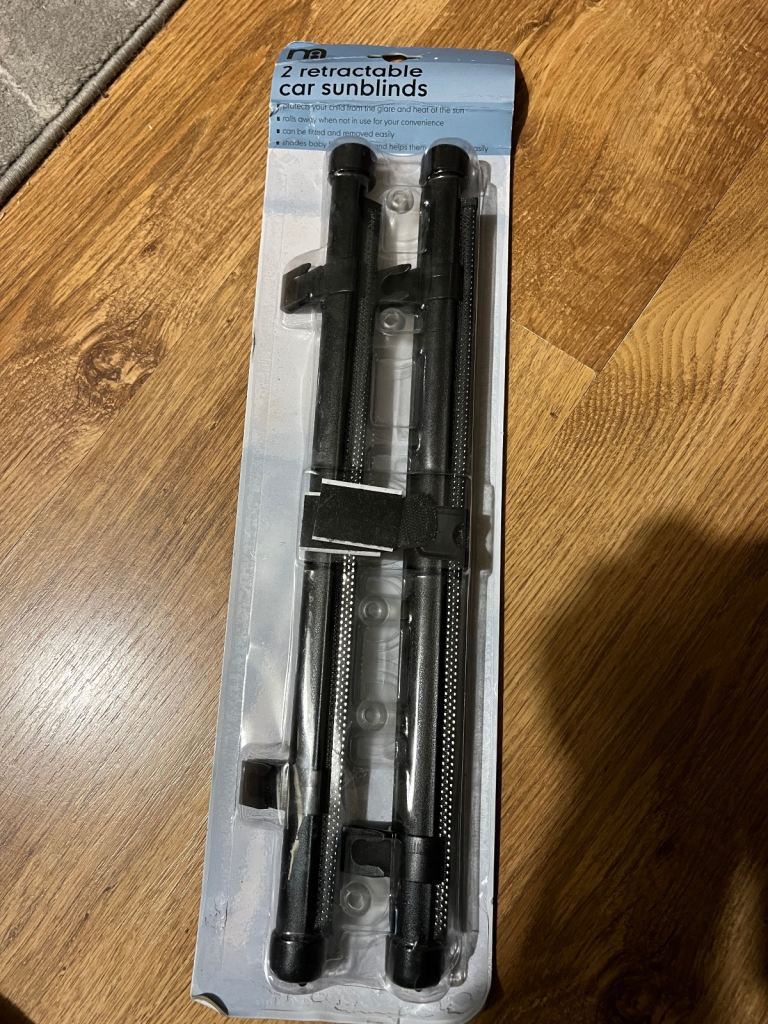 2 x Retractable Car Sunblinds Brand NEW