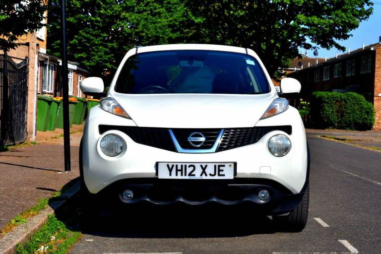 Nissan, JUKE, Hatchback, 2012 1598 (cc), 5 doors