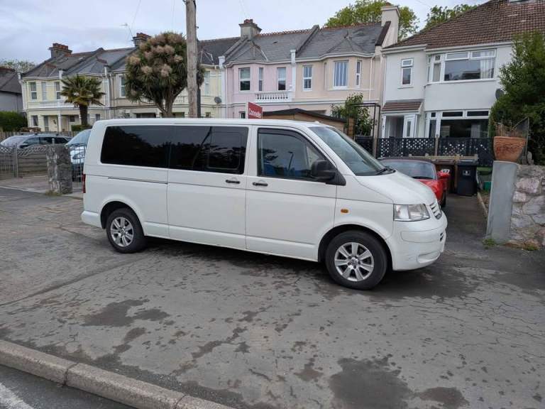 VW T5 LWB Transporter Shuttle Caravelle 6 seats