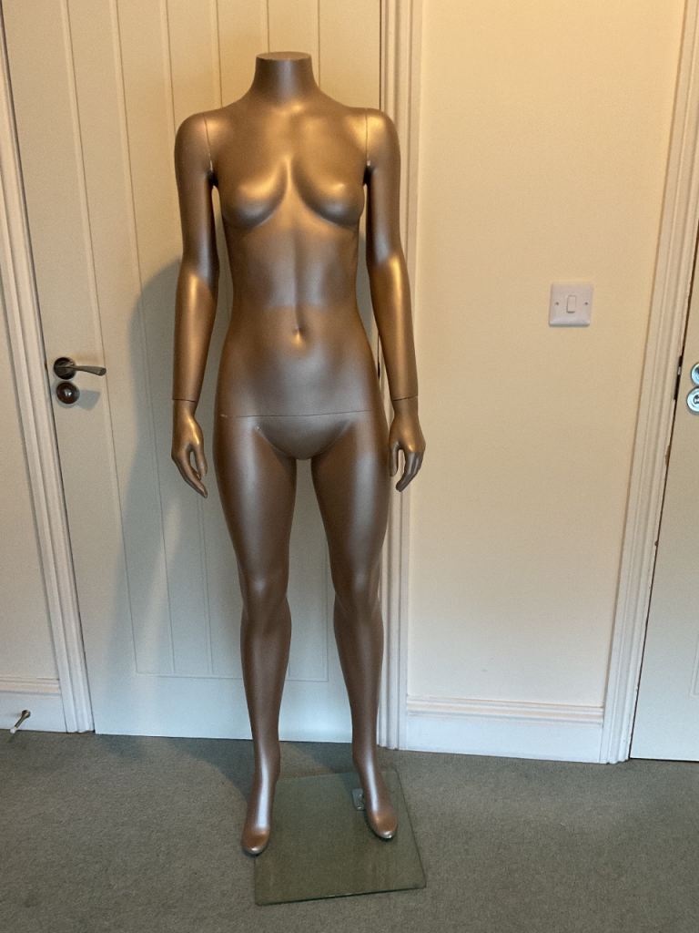 Mannequin - Clothes Dummy