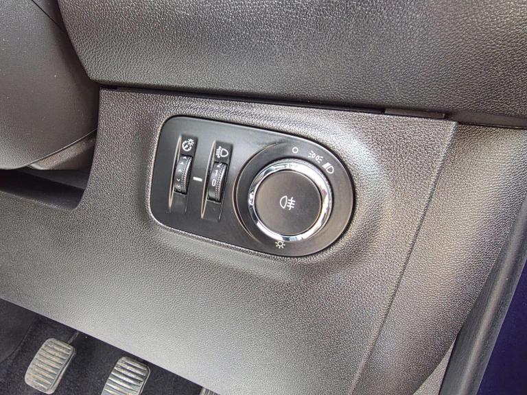 2016 Vauxhall ADAM 1.2i Slam 3dr HATCHBACK PETROL Manual