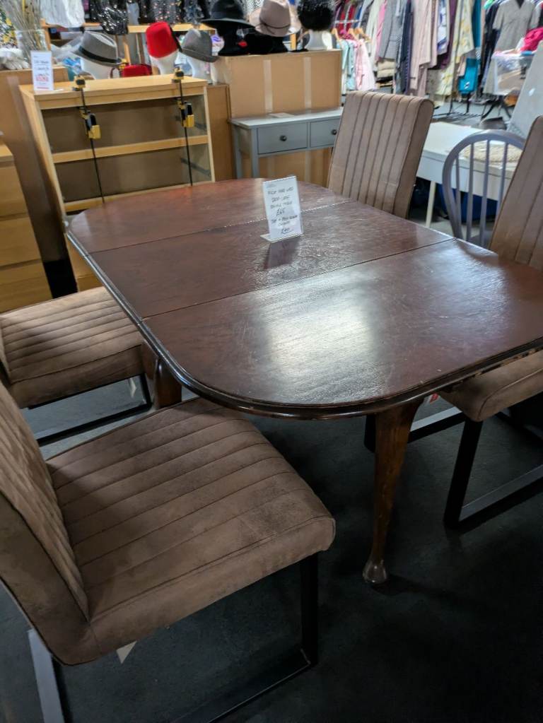 NICE PERIOD DROP-LEAF DINING TABLE